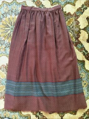 *VINTAGE* 70's- 80's Ralph Lauren Burgundy Patterned Skirt